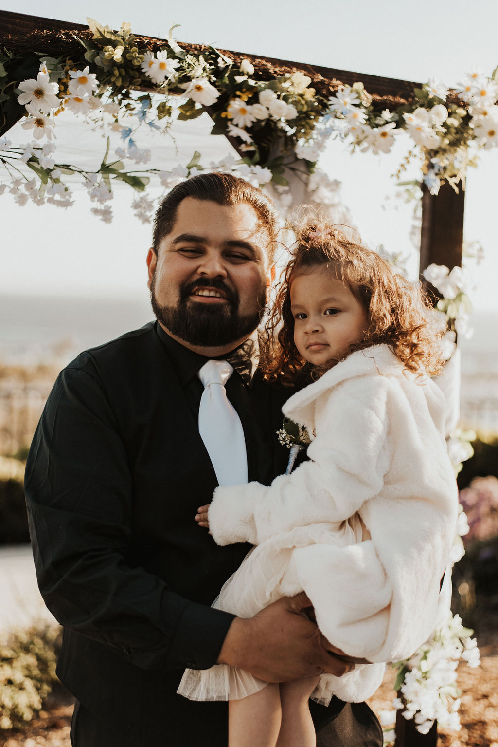 groom with his daughter photo